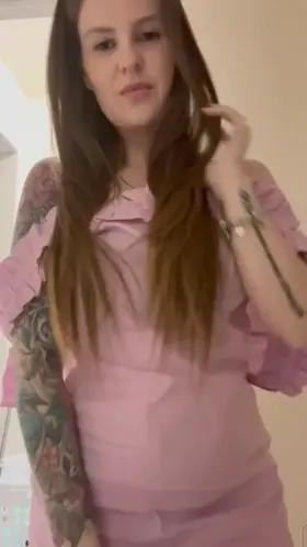 Slow strip, (f)eeling flirty 🔥