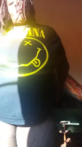 Pussy drops accepted here? 💛🖤💛🖤