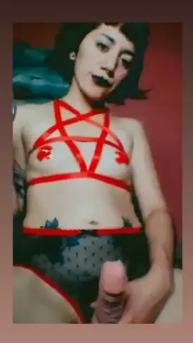 [domme] keyholder 🔑 bring your pathetic hanging fella so I lock it away and open your sissy ass to receive my huge cock 🍆