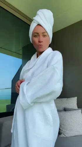 I so sexy in that robe