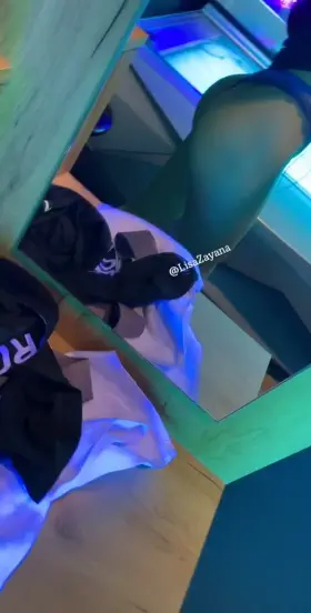 Going to the gym before school. This is what you are missing out. 😇