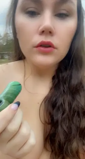 Keep ya chains on while your fucking me 😈🎶