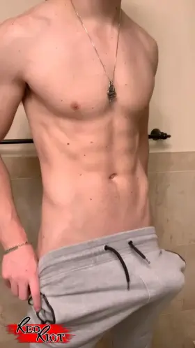 ⬆️ if you'd suck my big Alpha cock