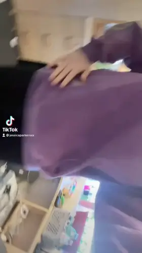 Do you prefer your brits fully clothed, in underwear or nude? ♥️ (18F)