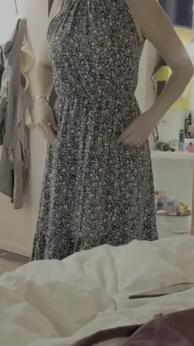 Who wants to see what's under teachers dress? [f]