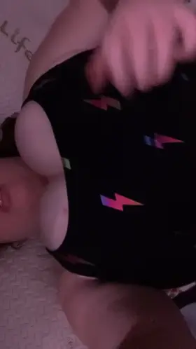 My sports bra really hides my boobs [OC]