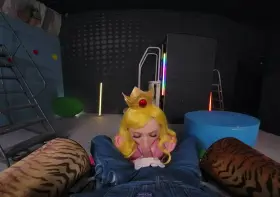 Princess Peach (Braylin Bailey) [Super Mario]