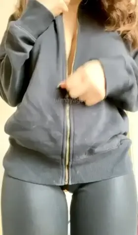 could you keep your hands off me if i was next to u?