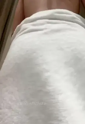 Any fat pussy lovers here? 😘