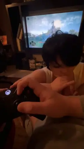 He’s fighting Tree Sentinel in Elden Ring during Post Orgasm (had already made him cum in a loading screen lol) @00:00