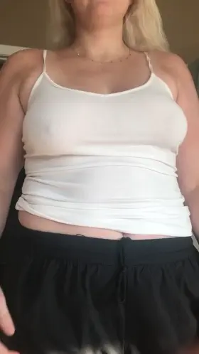 post from my girls Reddit u/themilfanddaddy