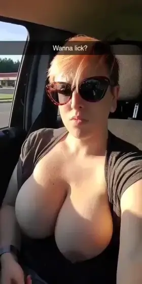 Red light titty show 😝