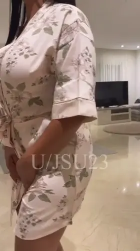 I'm 5'1 40yo mom, and this is my body, am I considered 