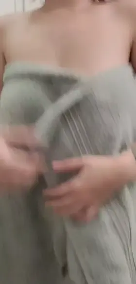 Just showing off my tits