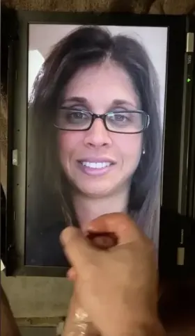 🚨THICK LOAD for this sexy housewife!!!🚨