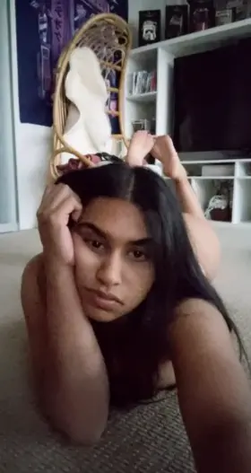 Waiting for him to come fuck all my holes 😈