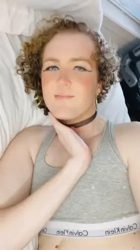 Thirsty for ur cocks inside me 🥵🍑