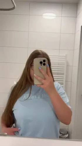 can a thick cheerleader cheer you up today?