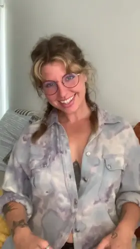 I hope you got a good look at my....glasses😇🤗