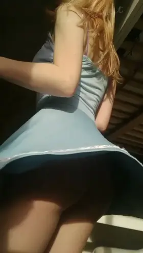 Real Irish girl flashing you from below ;) 🇮🇪