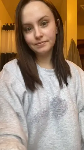 Would you shower with this mom of two?