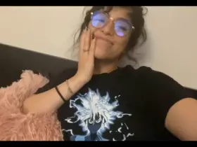 What would you do if I flashed you like this in public