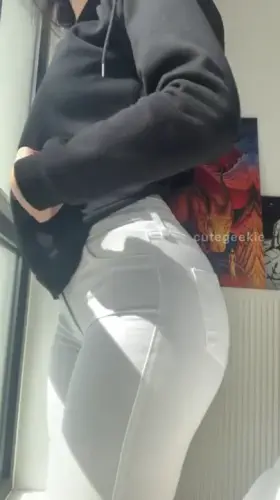 White jeans need to make comeback