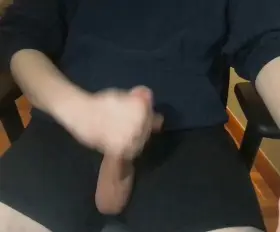 Hot cumshot on the small side. Lmk if you like :)