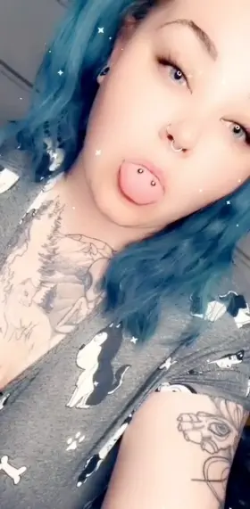 (f) Saturday night titty drop 🥵