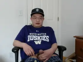 [Proof] Slip one spurt of your load on your tshirt while seated