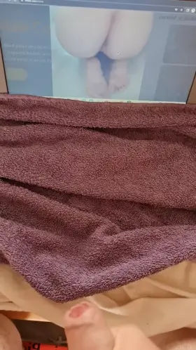 A cumtribute to a redditor's girlfriend which he requested via DM. I came so hard to this one