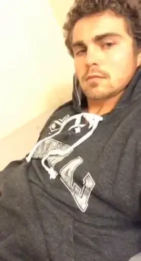 [23] Bi I need a Bull or a older masculine guy to help me I love hung men and muscles