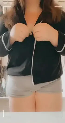 Happy Titty Thursday, need someone to play with them