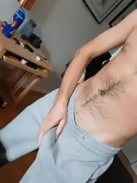 it's still sweatpants season 🥰