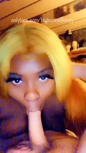 Keep your hand on my head while I swallow that white dick 🤤😈