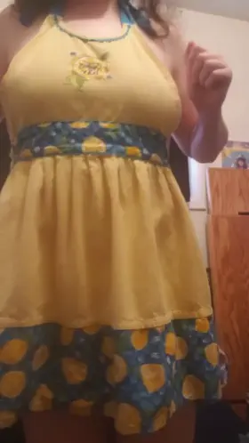 My apron says 'squeeze the day'... I'll do some squeezing alright!