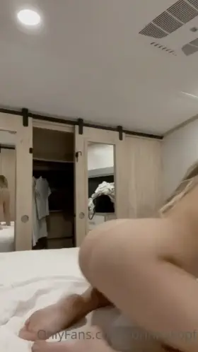 C0rinna K0pf New 0nlyfans c0ntent l1nk in c0mment - F0lder b3l0w 19