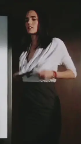 Jennifer Connelly - He's Just Not That into You