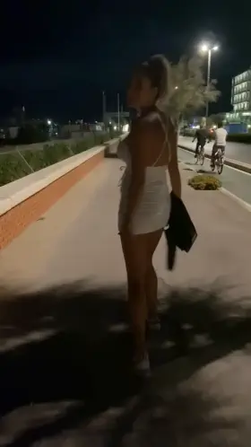 Look my ass baby !!! [F]