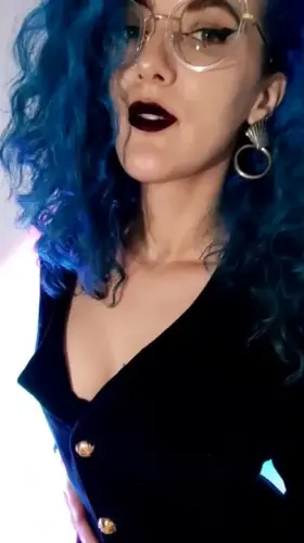 You can watch me strip, I don't bite (too) hard