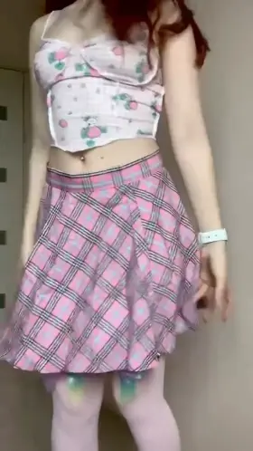 [F] I'm only 18 but I've already fucked all my classmates