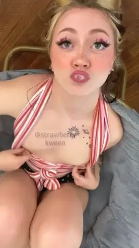 does my wet mouth turn you on? i think it enhances the freckles