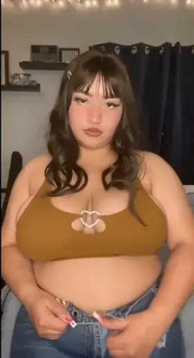 so much jiggle 😋🙈