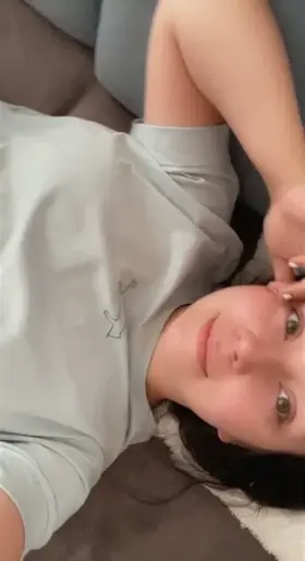 Am I pretty enough to fuck me?