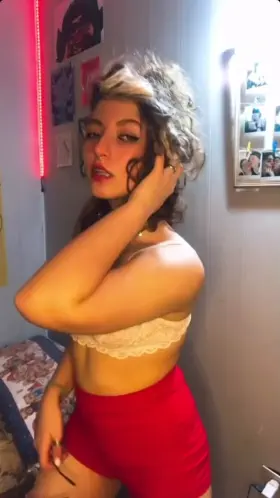 Do you think my body is worth being worshipped? ❣️