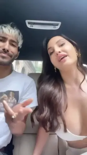 Nora Fatehi flaunting her milky cleavage 🥵