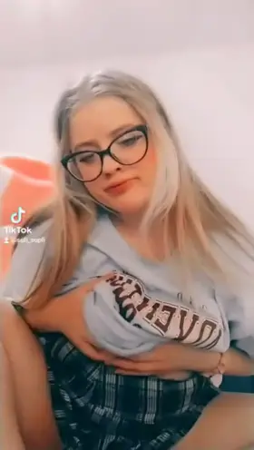 why im in panties ? must be withaut ...