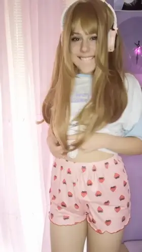 having show while on a game 🎮