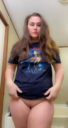 Am I thick enough for you!? 🖤