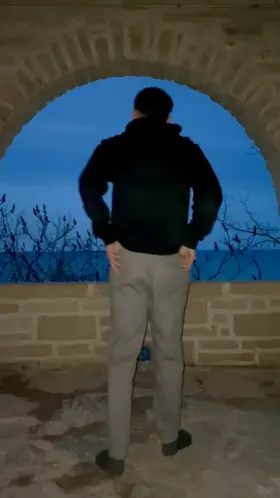 Had to air out the cheeks on my walk today 🍑